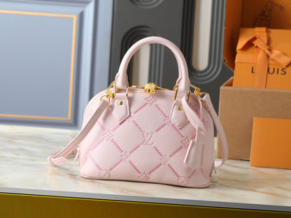 Alma Quartz Handbag