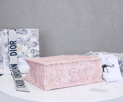 Medium D Book Tote