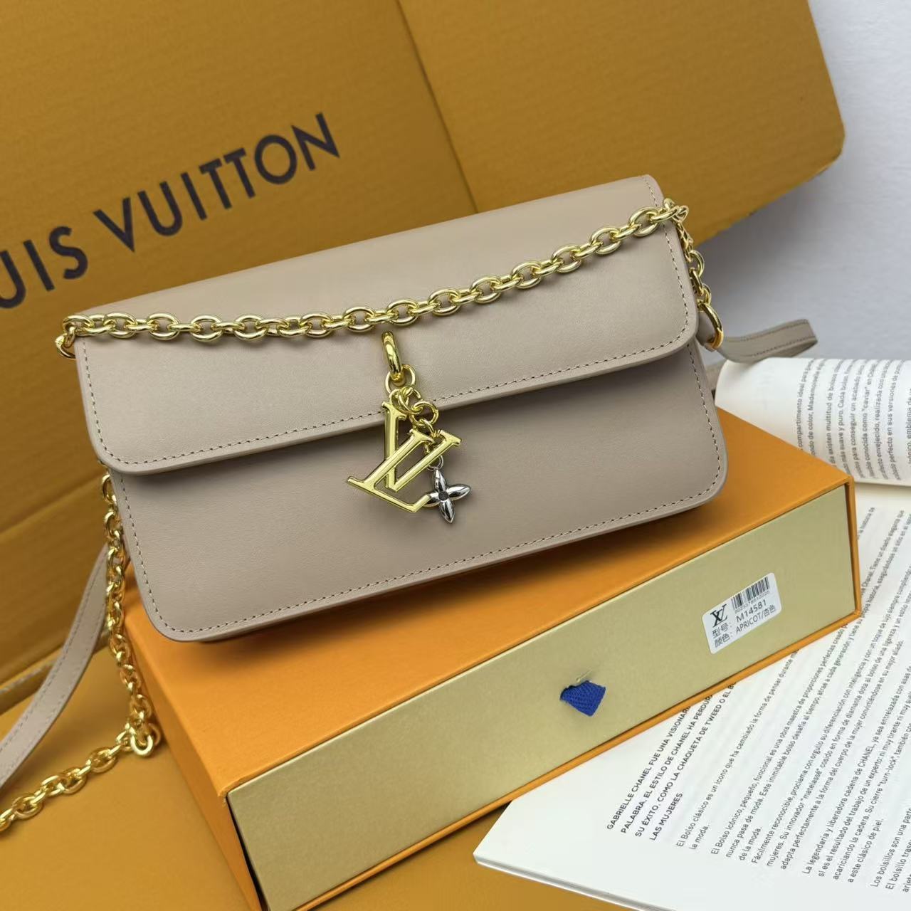 Daily Use Modern Wallet