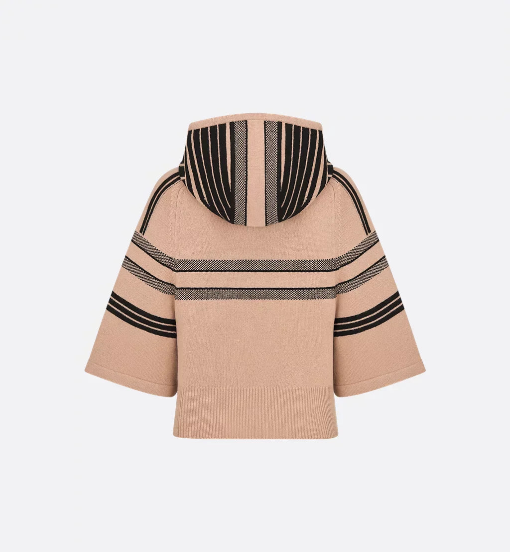 CDAlps Three-Quarter Sleeve Hooded Sweater