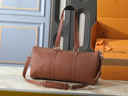 Needle Bag With Siler-Tone Hardware