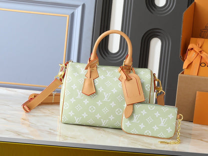Speedy P9 Bandoulière 30 Handbag & Pouch