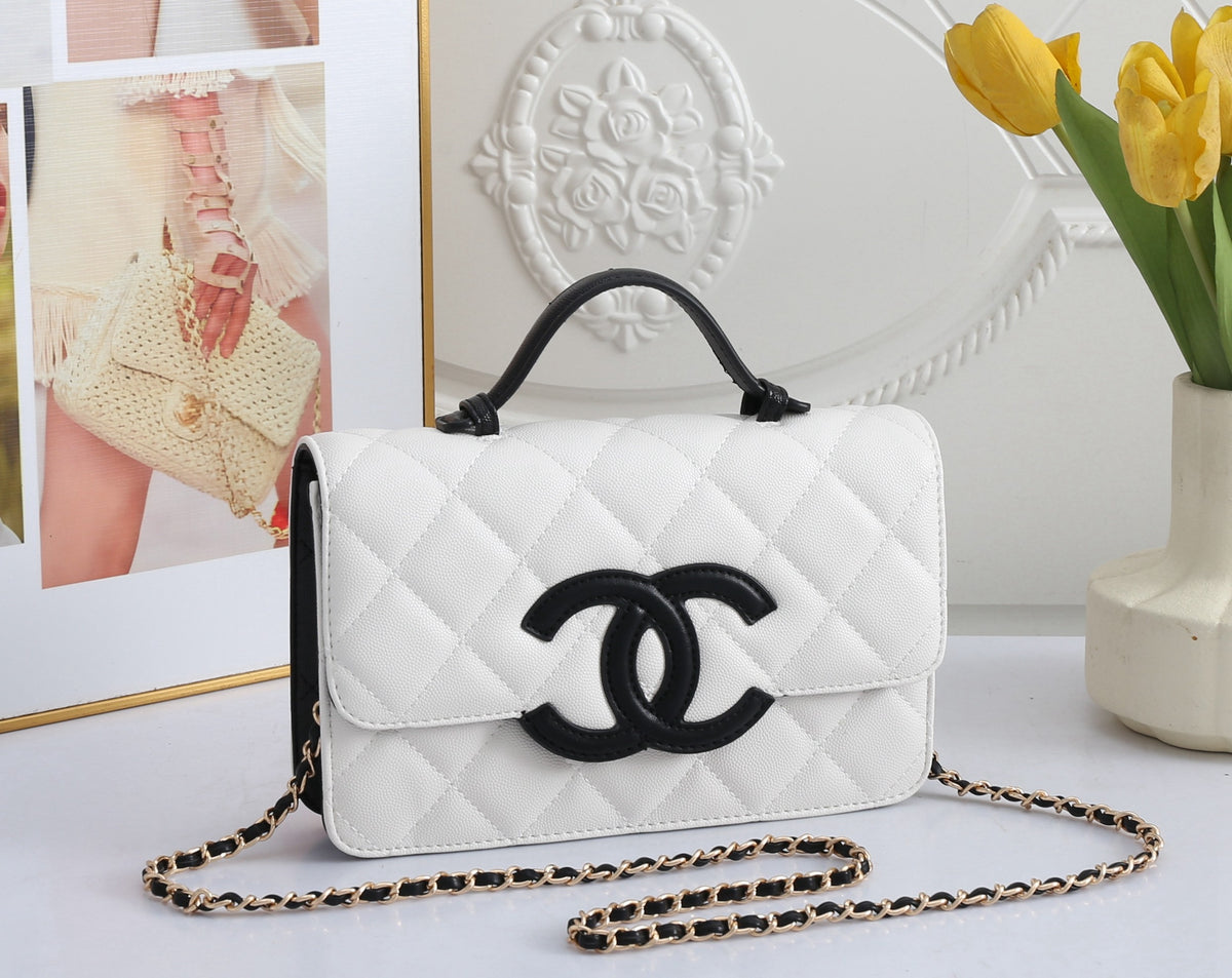 Interlocking CC Clasp Top-Handle Bag